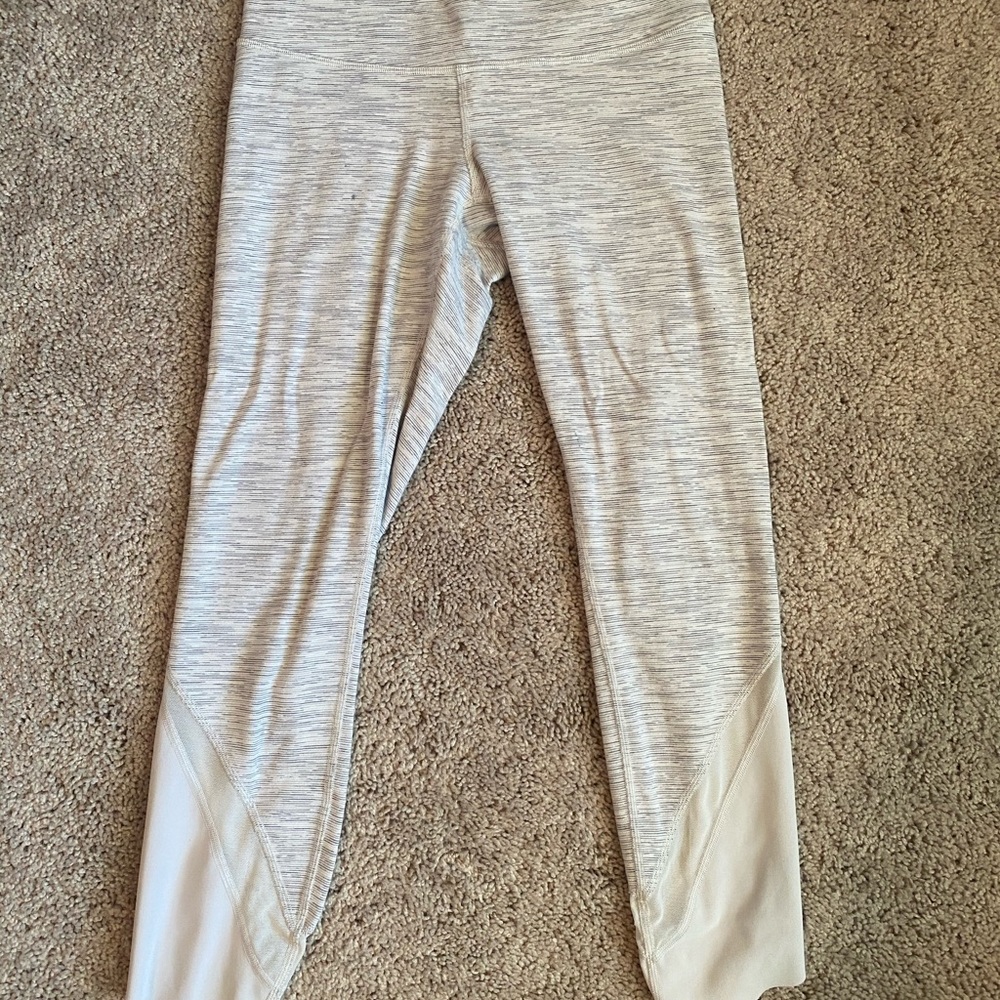 LuluLemon Capri Leggings